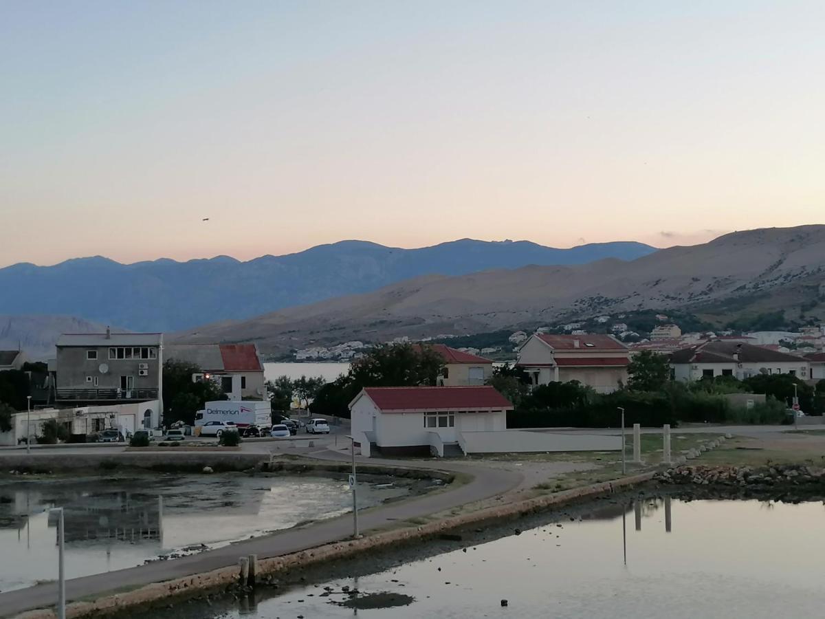 Apartmani Rija 3 Pag Town Kültér fotó
