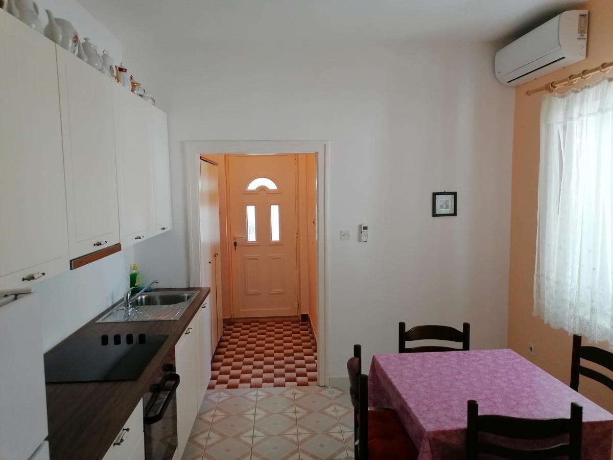 Apartmani Rija 3 Pag Town Kültér fotó