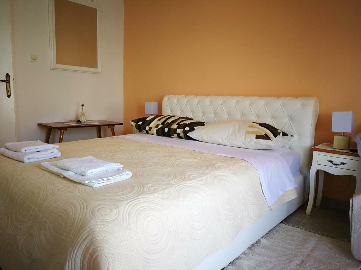 Apartmani Rija 3 Pag Town Kültér fotó
