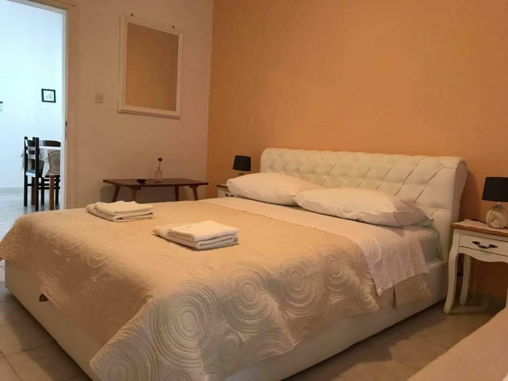 Apartmani Rija 3 Pag Town Kültér fotó